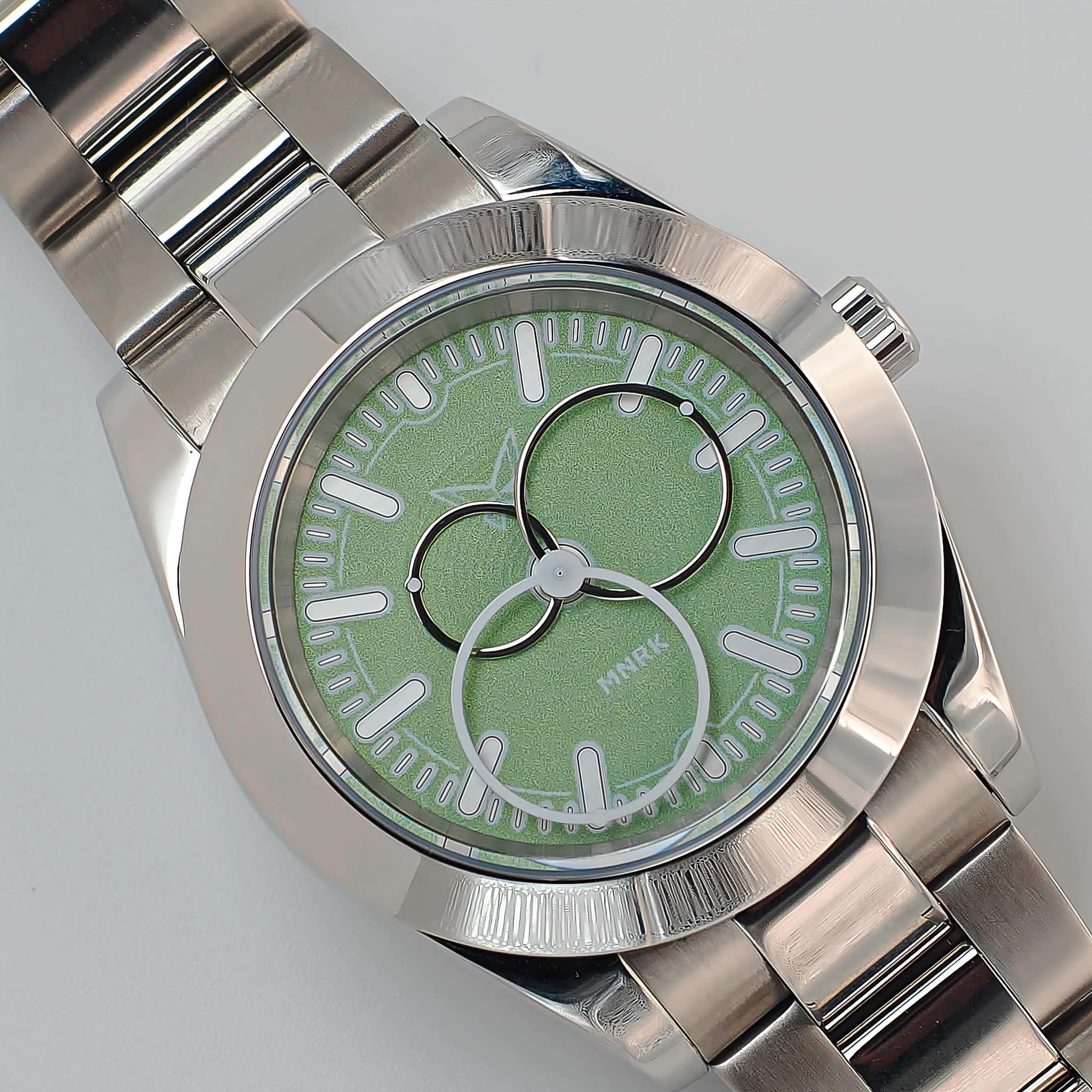 VH31 Orbit Style Hands